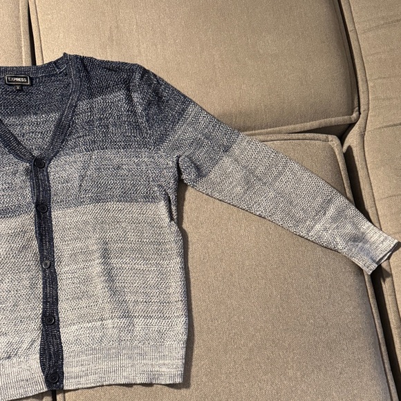 Express Men's Blue and Gray Gradiant Cardigan Sweater: XL - Picture 4 of 11